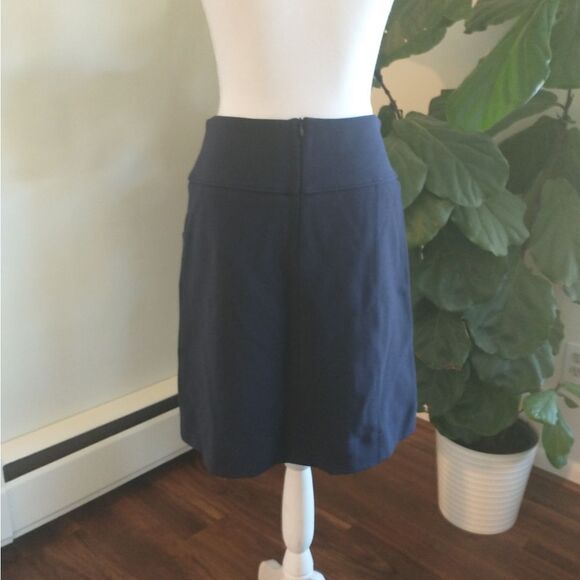 ANTHROPOLOGIE MAEVE Navy Solid Skirt small - Picture 2 of 3